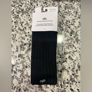ALO Yoga Classic Black Scrunch Socks